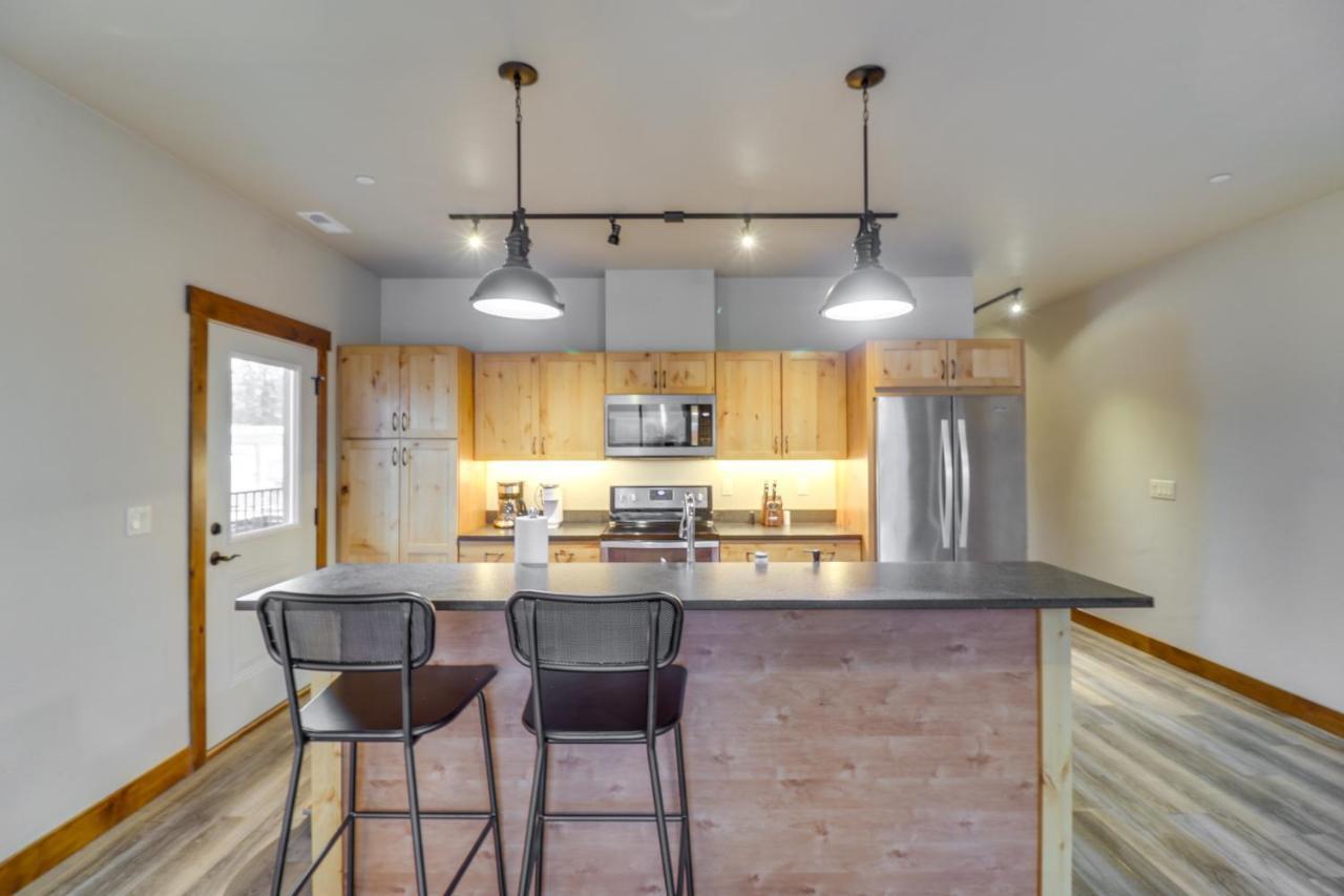 Downtown Columbia Falls Condo 16 Mi To Ski Resort Exterior photo