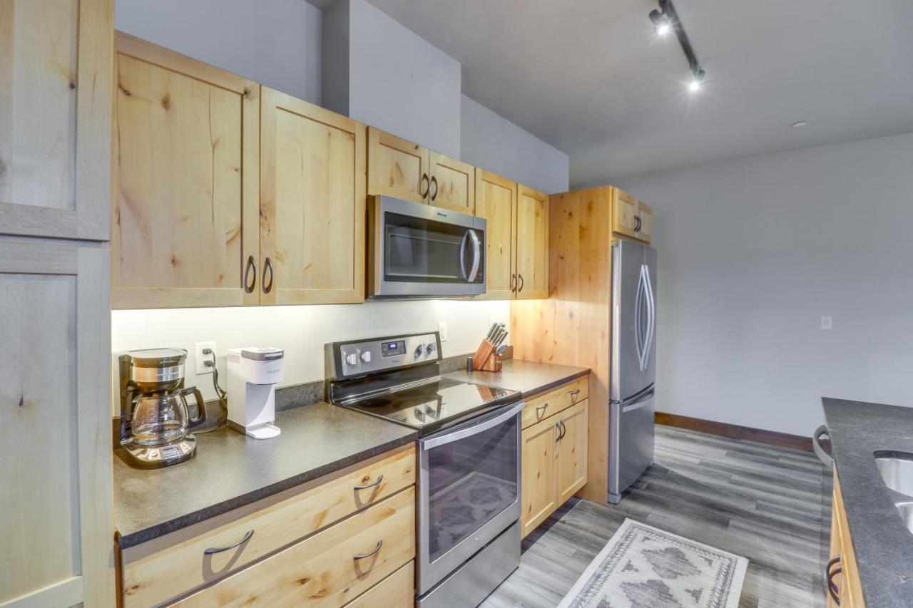 Downtown Columbia Falls Condo 16 Mi To Ski Resort Exterior photo